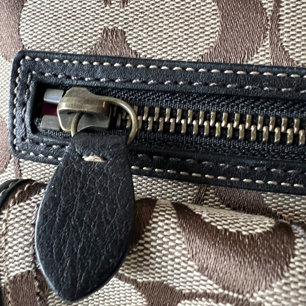 Coach Legacy Turnlock Shoulder Bag - Picture 4 of 16